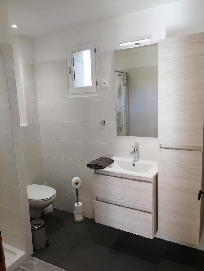 Les 3 Hirondelles Appartement Pont-Saint-Esprit Buitenkant foto