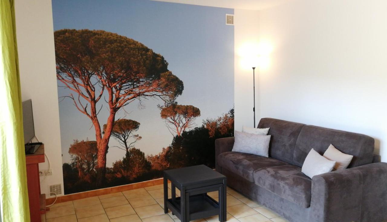 Les 3 Hirondelles Appartement Pont-Saint-Esprit Buitenkant foto